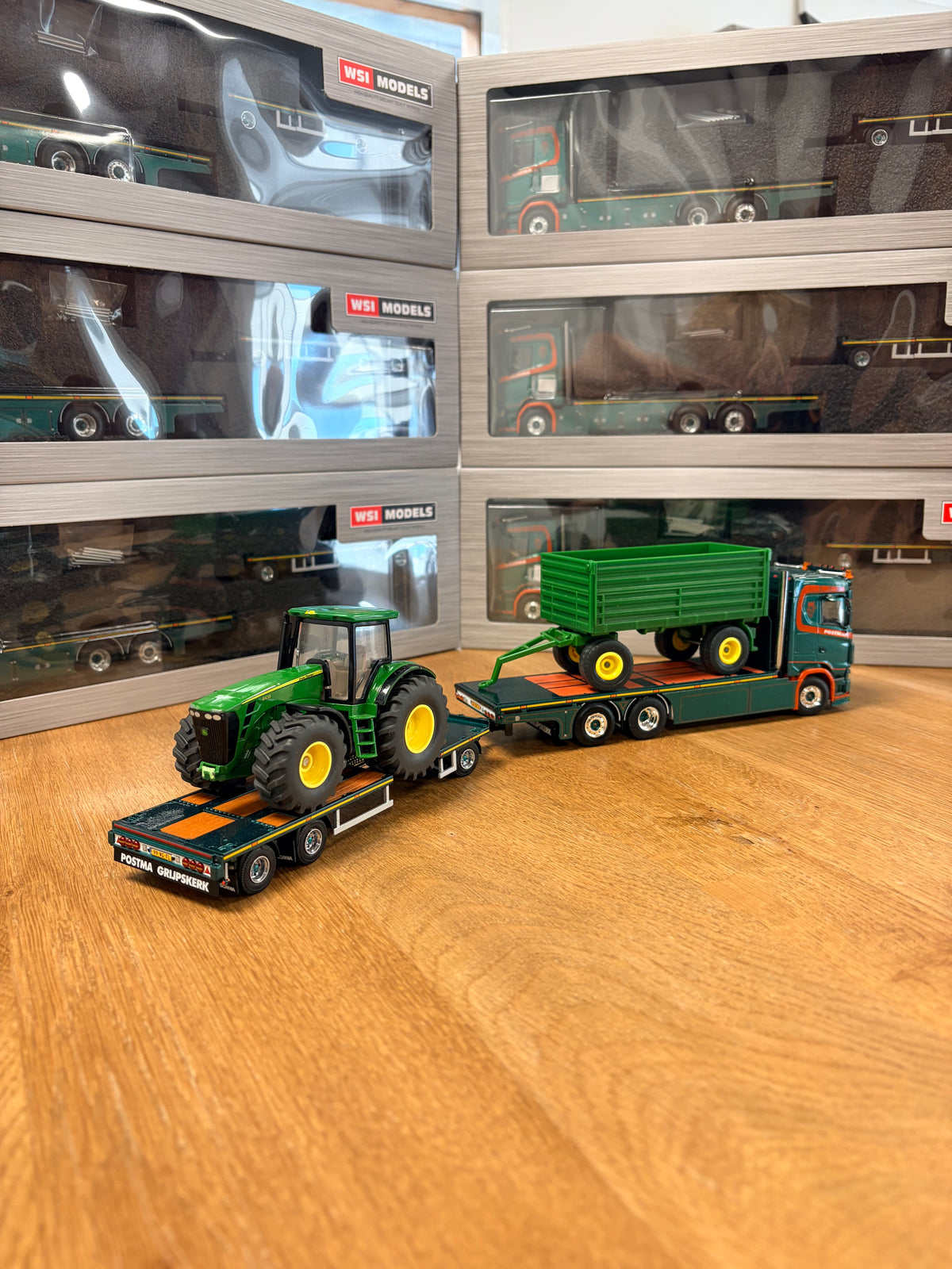 Postma Transport Scania S520 V8 Miniatur