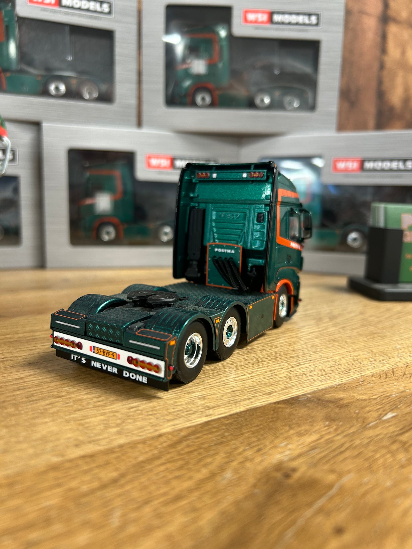 Postma Transport Iveco Miniatur WSI