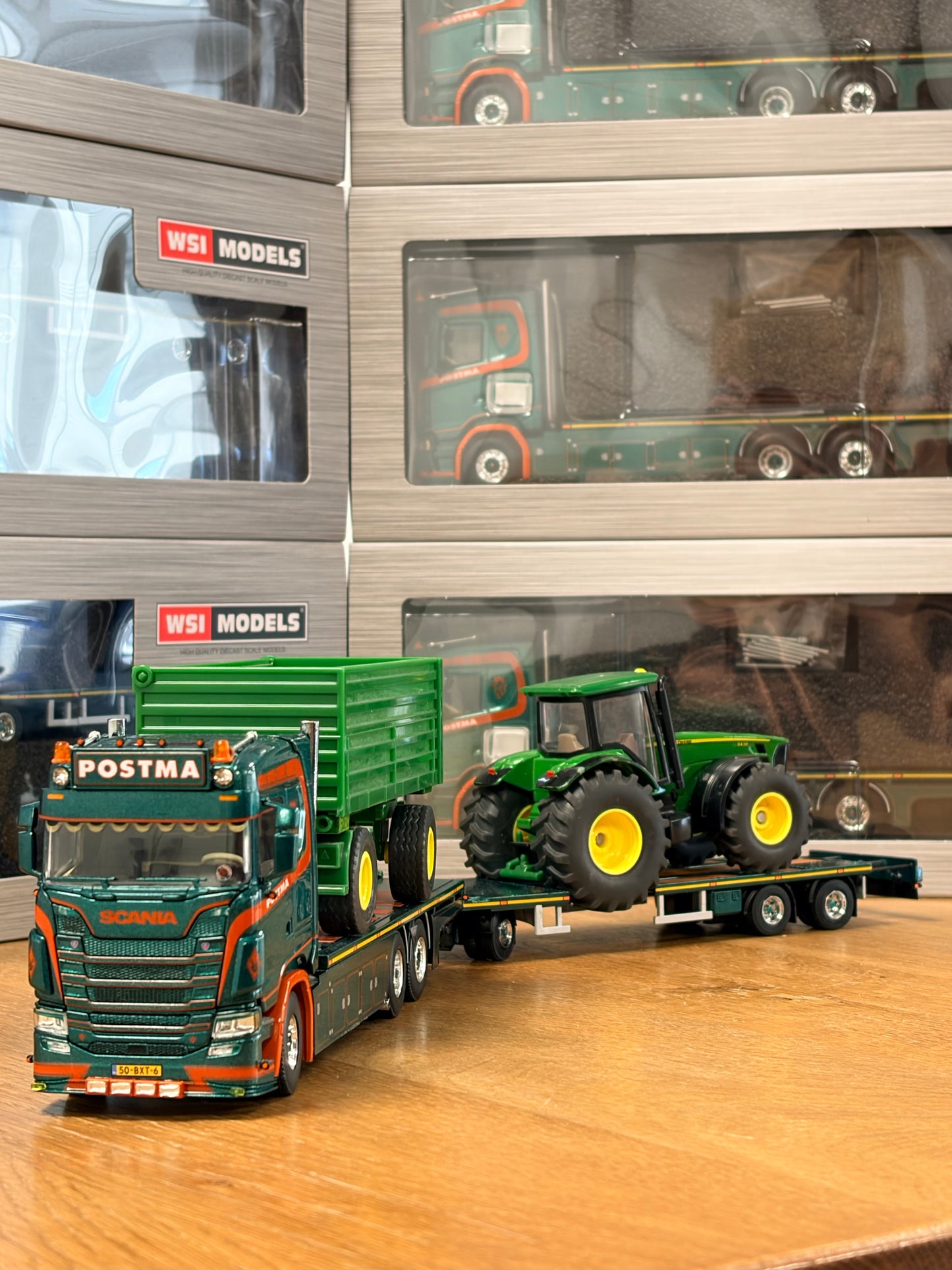 Postma Transport Scania S520 V8 Miniatur